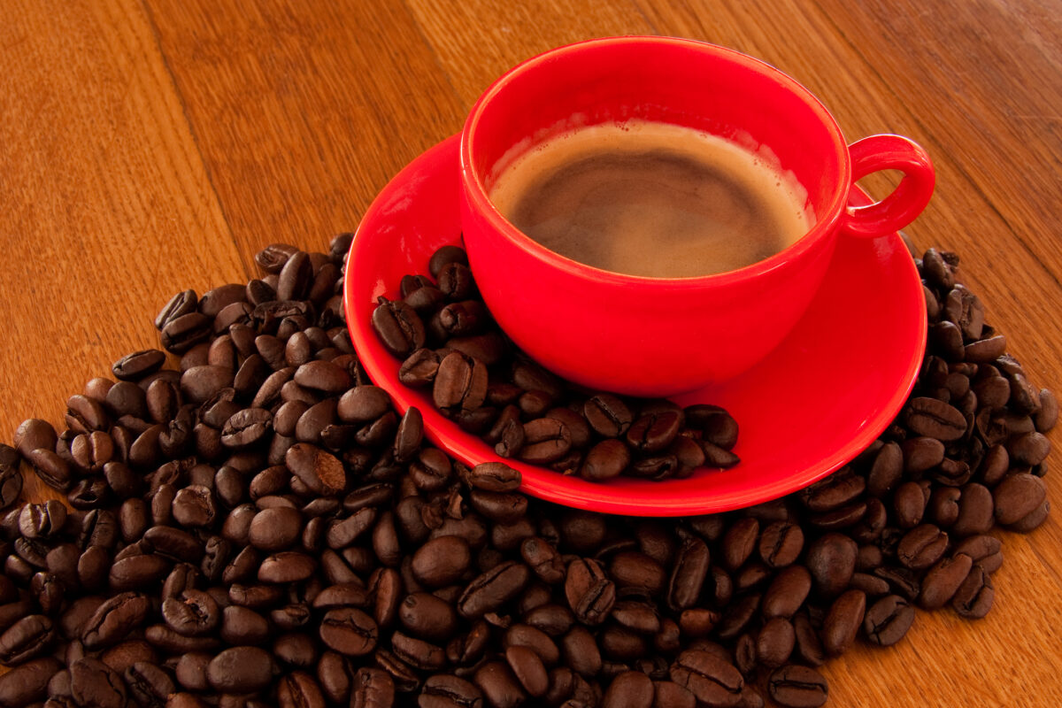 Cafea mai puțină pentru toată lumea. Deficitul de producție este fără precedent
