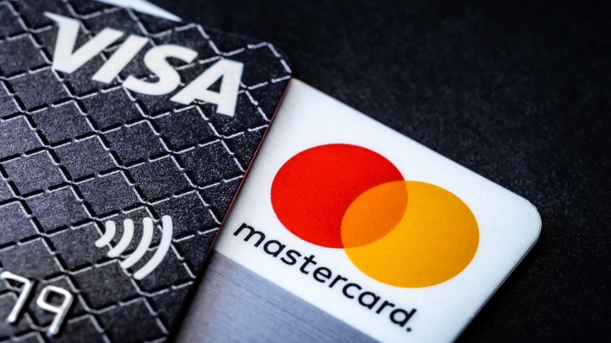 Mastercard Bank of the Year: Cititorii votează cea mai populară bancă a anului (P)