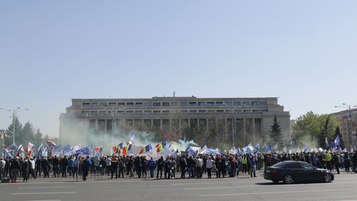 Noi proteste în România. Cine sunt angajații au intrat deja în grevă