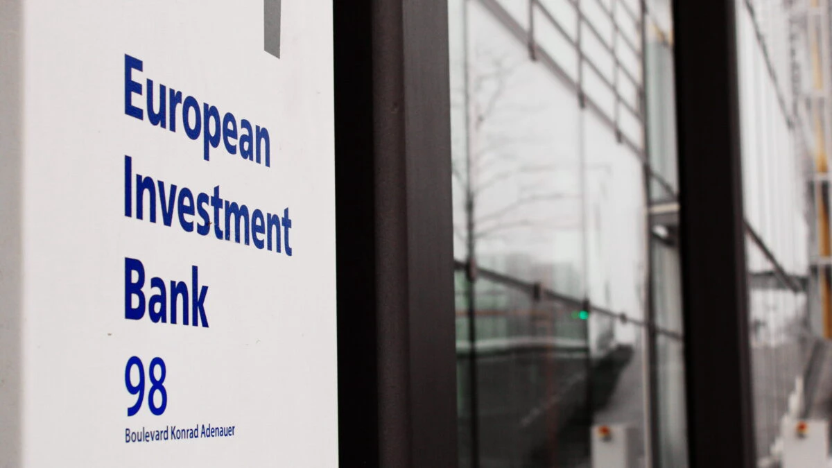 Banca Europeană de Investiții intensifică sprijinul pentru industria europeană de securitate și apărare