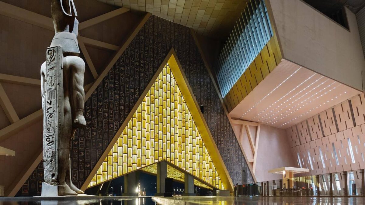 Cum arată cel mai mare muzeu din lume. Se deschide în Egipt, Cairo