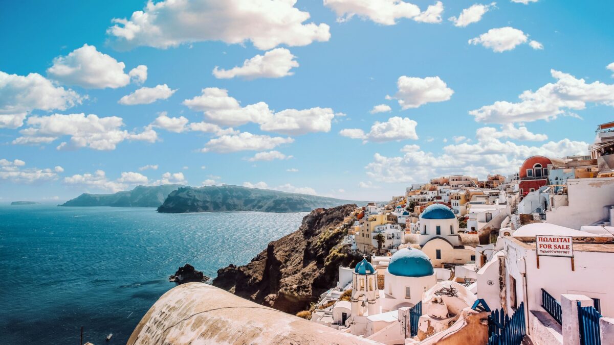 Grecia schimbă regulile de la 1 mai. Taxă nouă pentru turiști