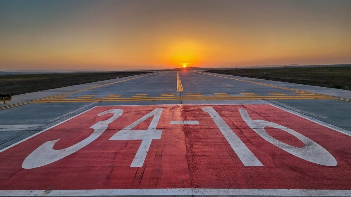 S-a deschis un nou aeroport internațional în România. Ce alte noi investiții a anunțat Sorin Grindeanu