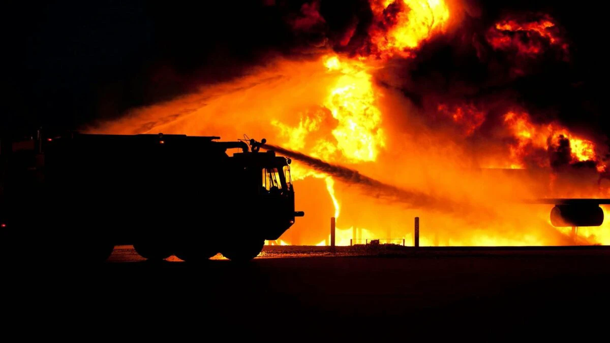 Incendiu puternic în România. A avut loc în miez de noapte