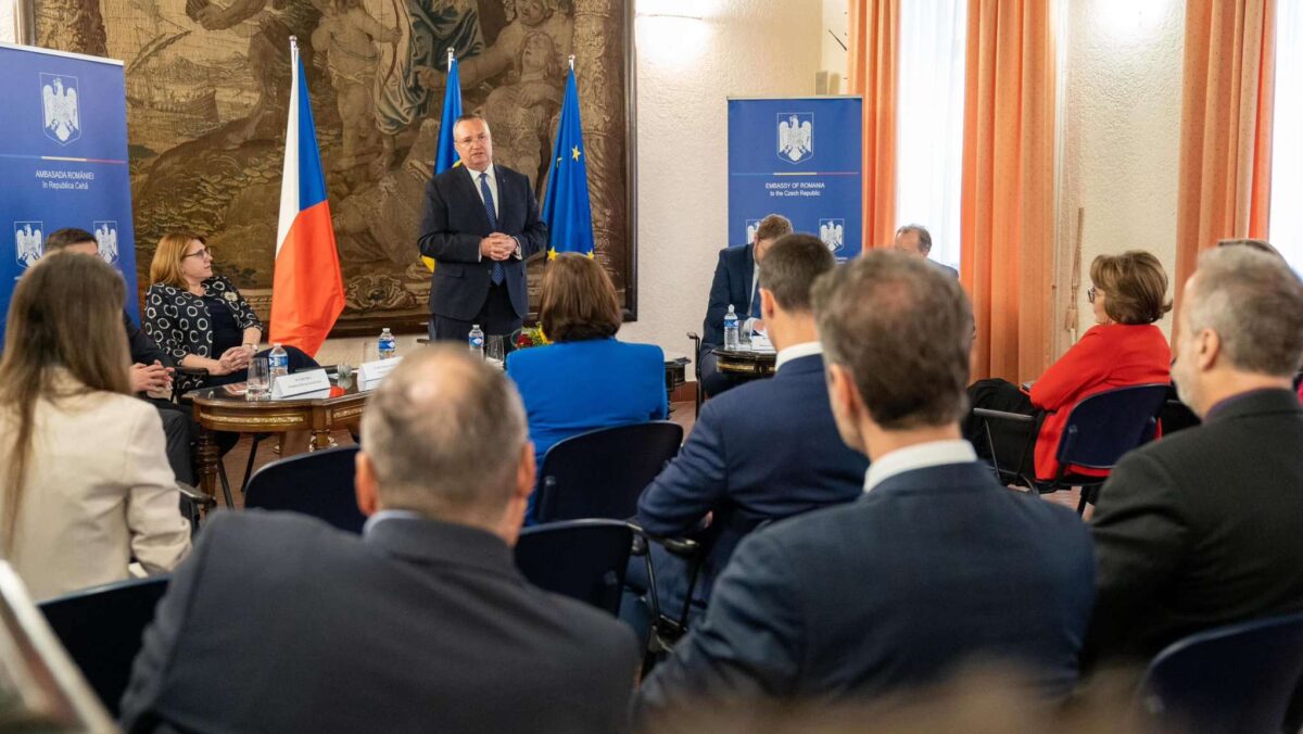 Nicolae Ciucă, vizită oficială în Cehia. Discuții cu președintele Petr Pavel despre provocările geopolitice