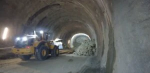 Tunel autostradă pe secțiunea Tigveni-Curtea de Argeș a autostrăzii Sibiu Pitești