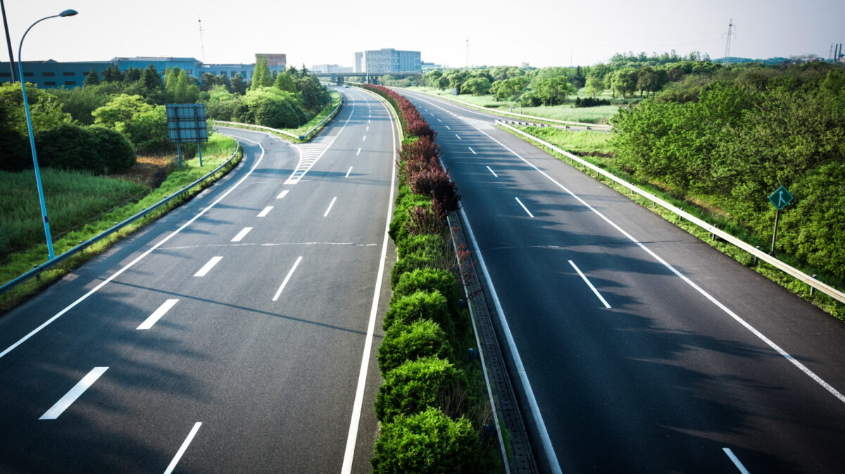 Taxe de autostradă în România. Când vor începe șoferii să le plătească: Decent și corect