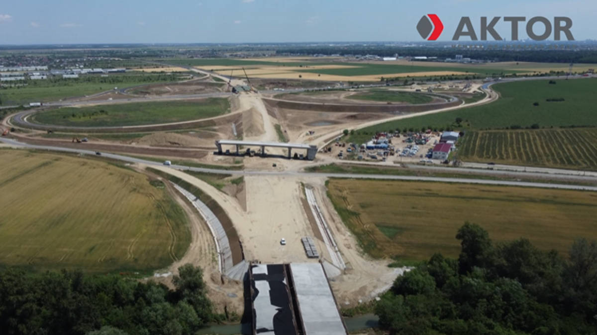 Fotoreportaj: vară constructivă pentru AKTOR pe A0 București Sud Lot 3