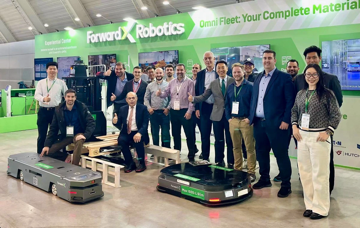 EUROFIT dă startul unei noi ere în automatizarea logisticii europene, prin parteneriatul strategic exclusiv stabilit între Grupul VOYATZOGLOU și ForwardX Robotics
