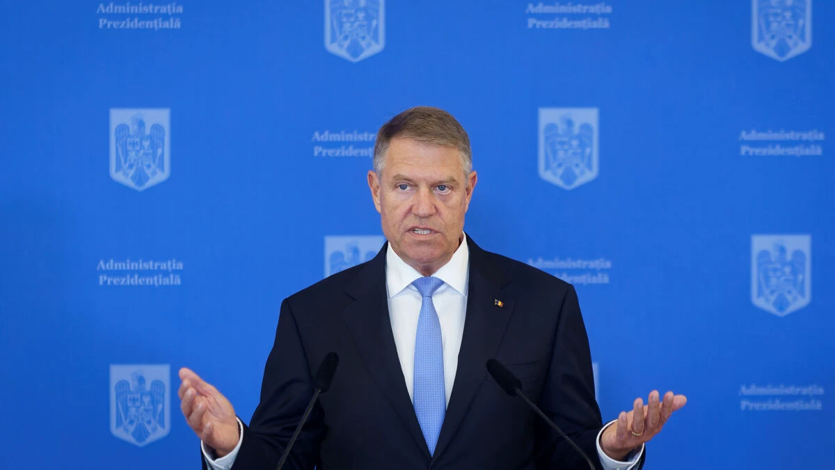 Klaus Iohannis continuă să capteze atenția pe scena politică