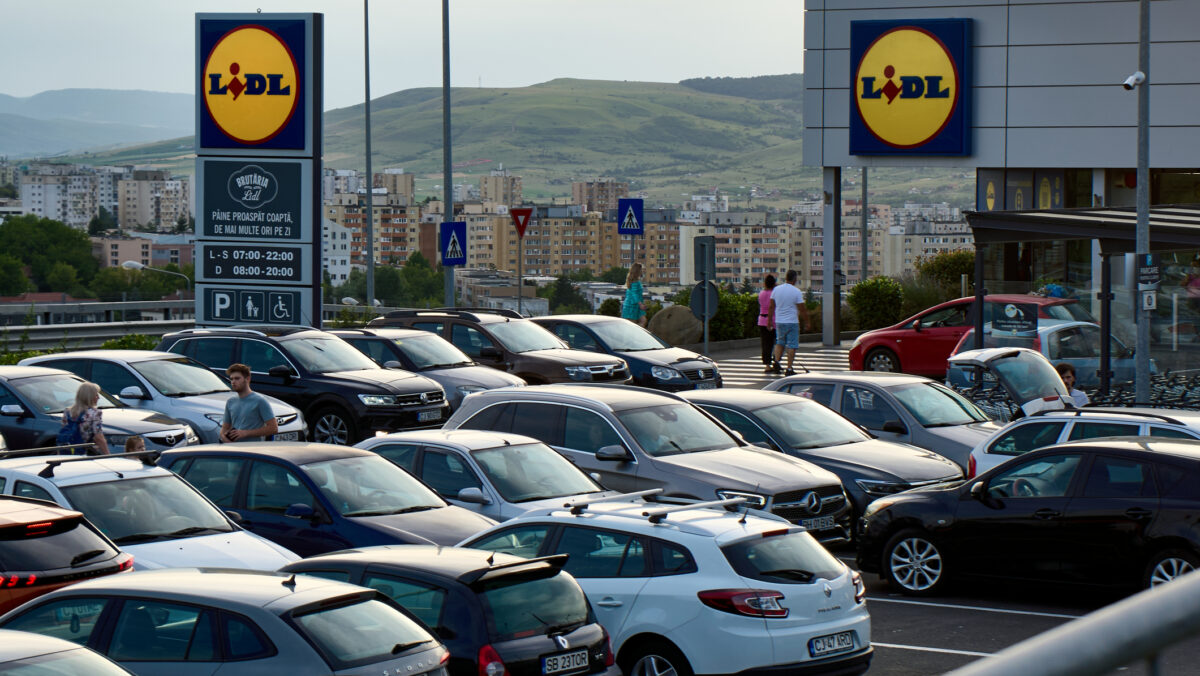 Decizia luată de LIDL. Clienții magazinelor au primit interzis. Amenzile sunt usturătoare