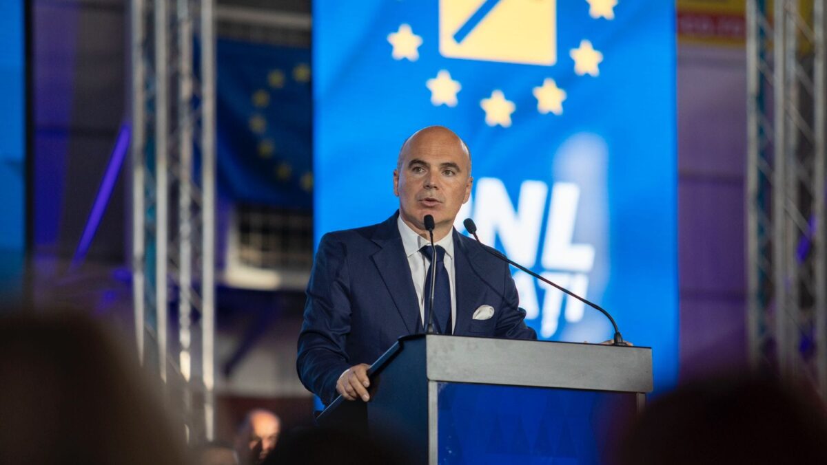 Rareș Bogdan, verdict dur în prag de alegeri: Lângă PSD e doar AUR