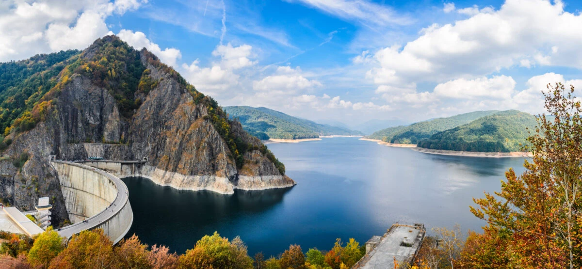 Marcel Ciolacu, la Hidrocentrala Vidraru: „S-a construit în 5 ani, o retehnologizăm în 7”