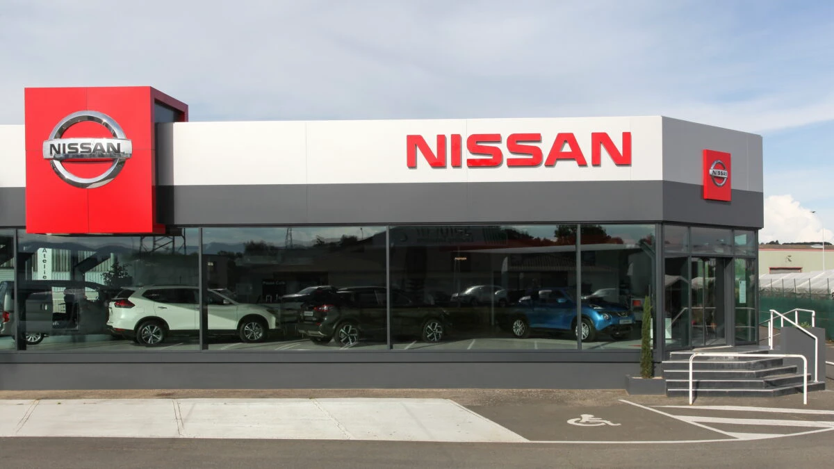 dealer Nissan
