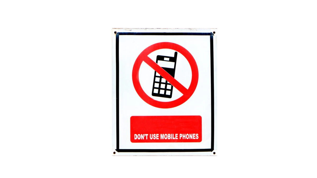 interzis cu telefoane mobile
