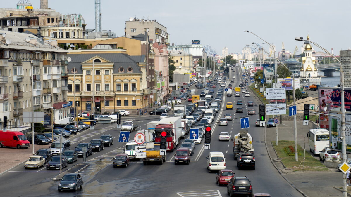 oras trafic masini aglomeratie