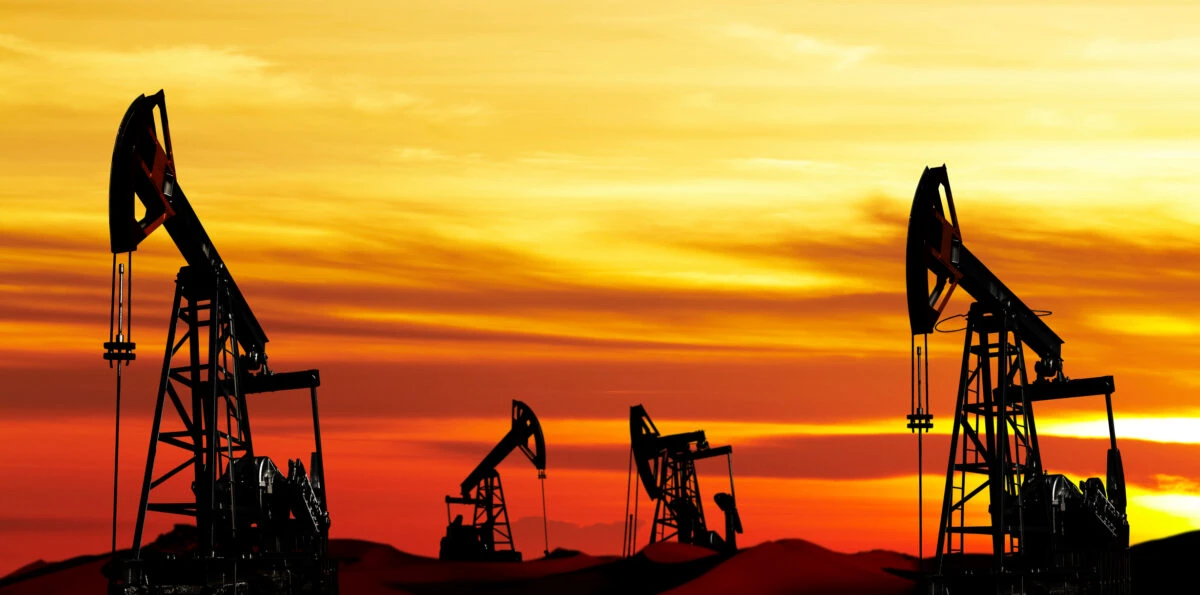 Preţurile petrolului au crescut, susţinute de scăderea stocurilor din SUA