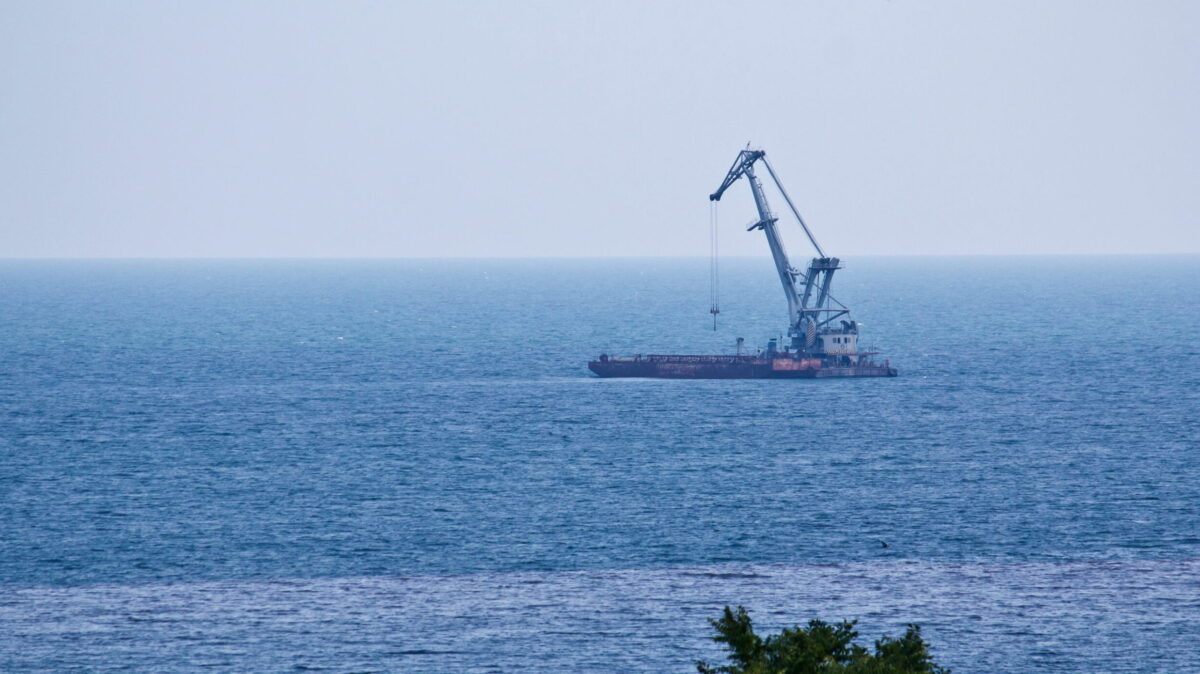 Lukoil și Rosneft reduc exporturile de petrol din portul Novorossiisk de la Marea Neagră