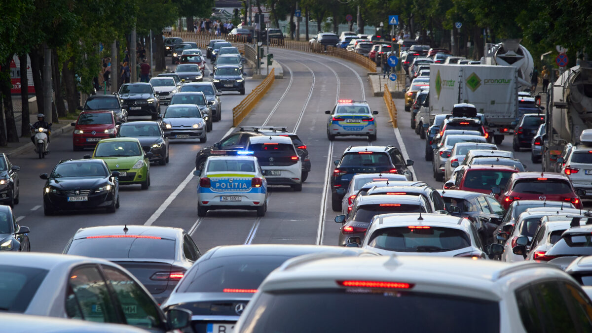 Mașinile interzise în trafic. Vehiculele diesel nu vor mai avea drept de circulație. S-a pus termen 2 ani