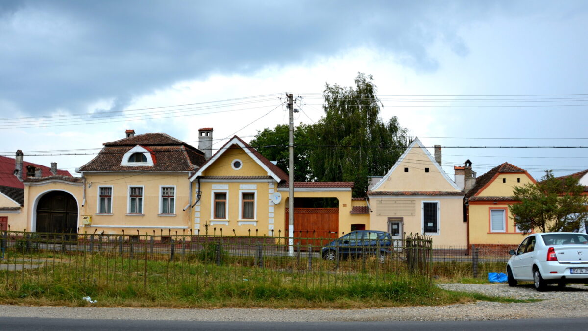 Obligatoriu pentru cei care locuiesc la casă. Este un real pericol: Puteți să incendiați casa