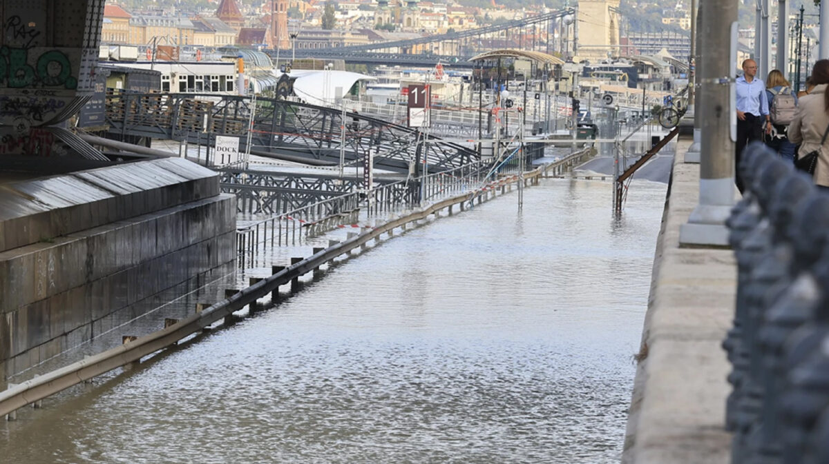 Stare de alertă în capitala Ungariei! Dunărea a ieșit din matcă la Budapesta