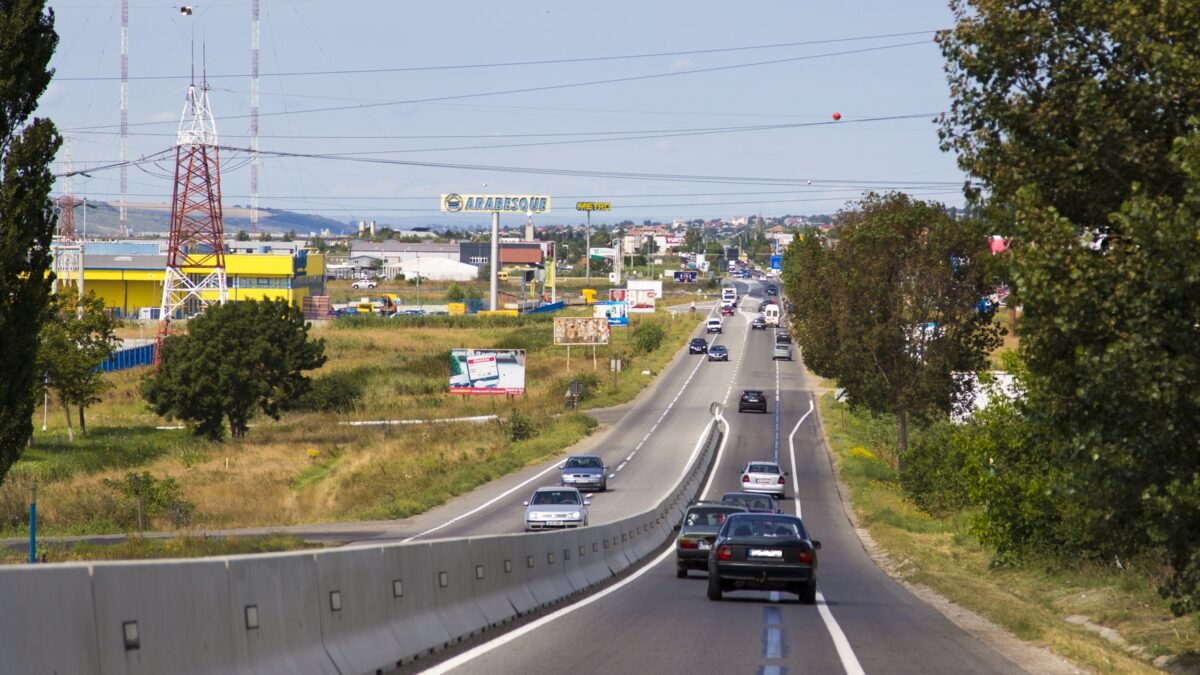 Restricții pentru șoferi. Valea Oltului se închide pentru o lună. Cum se va circula