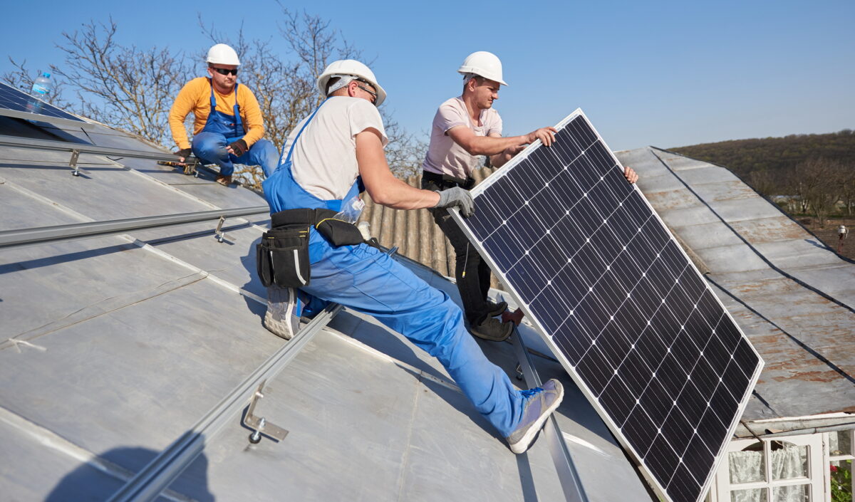 Casa Verde Fotovoltaice 2024. Înscrierile încep mâine, 27 septembrie. Câţi bani dă statul anul acesta