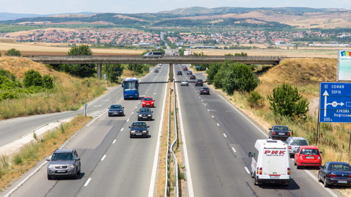 Alertă pentru șoferii care trec prin Bulgaria! Camerele de taxare detectează și viteza mașinii