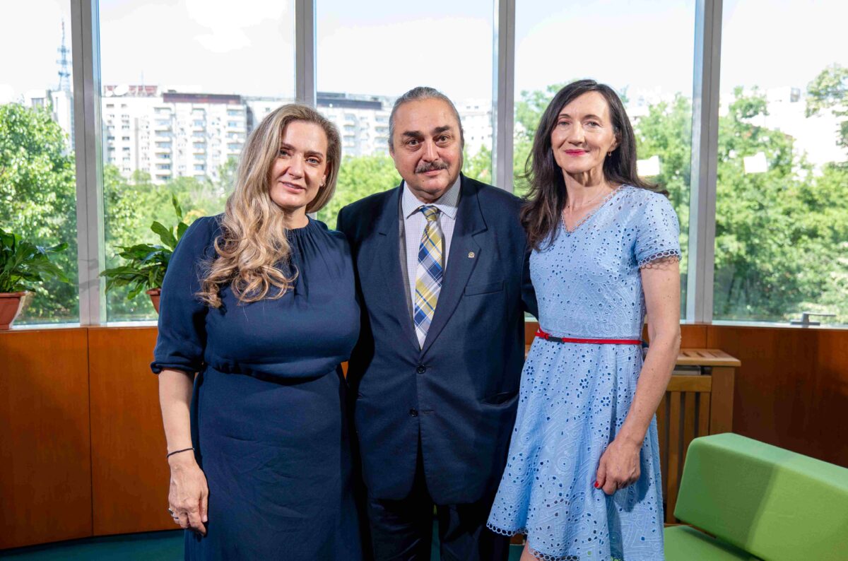 Eleni Skoura, Mihai Tanasescu, Irina Chițu