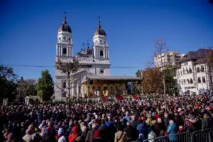 Mobilizare fără precedent pentru pelerinii Sfintei Parascheva. Câte porții gratis de mâncare și băuturi vor fi oferite