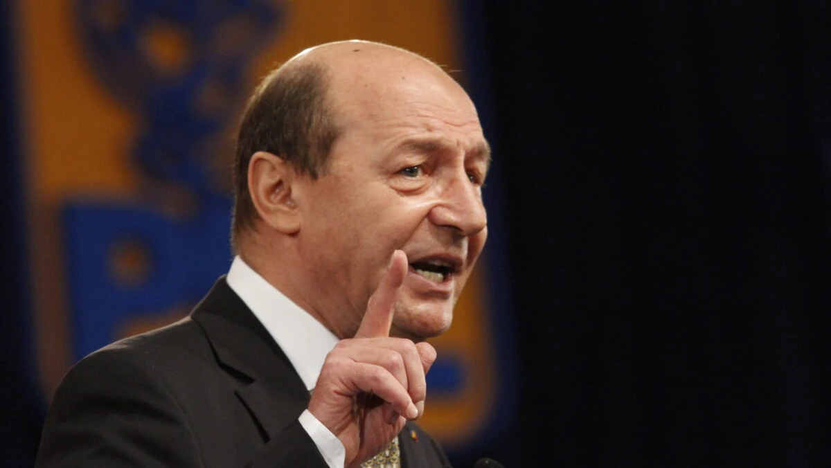 Traian Băsescu aprinde scena politică. Anunț uluitor înainte de alegeri: „Ești atât de prost încât…”