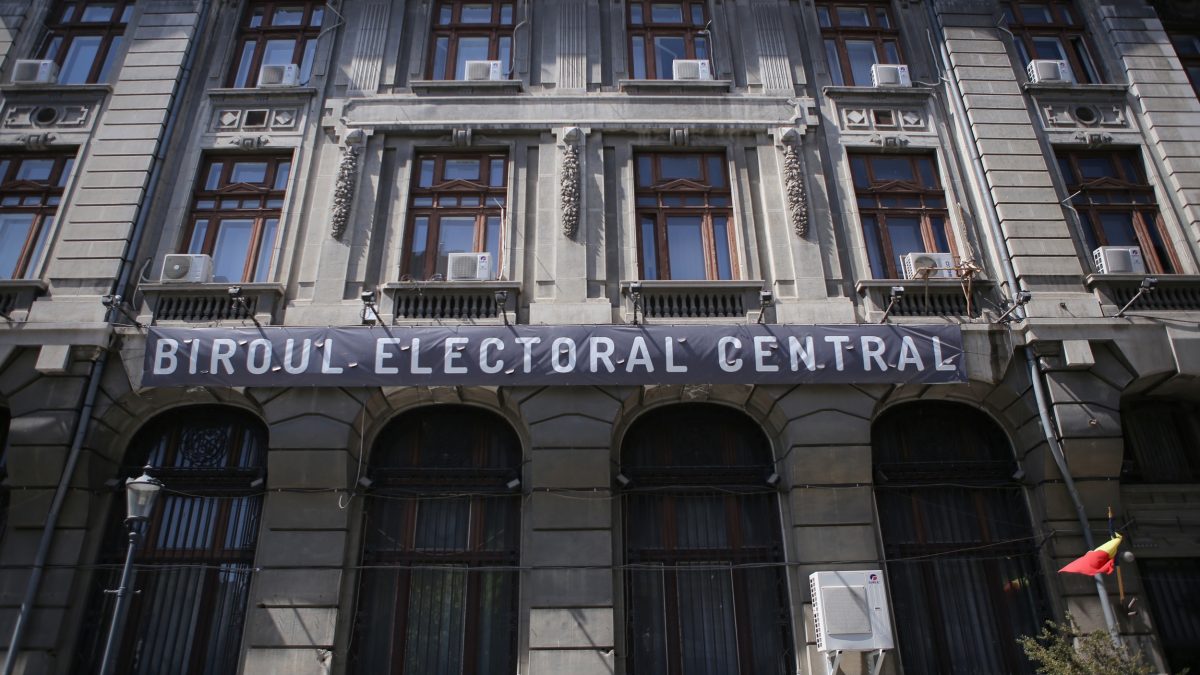 BEC anunţă oficial cei 14 candidați care intră în cursa pentru Cotroceni