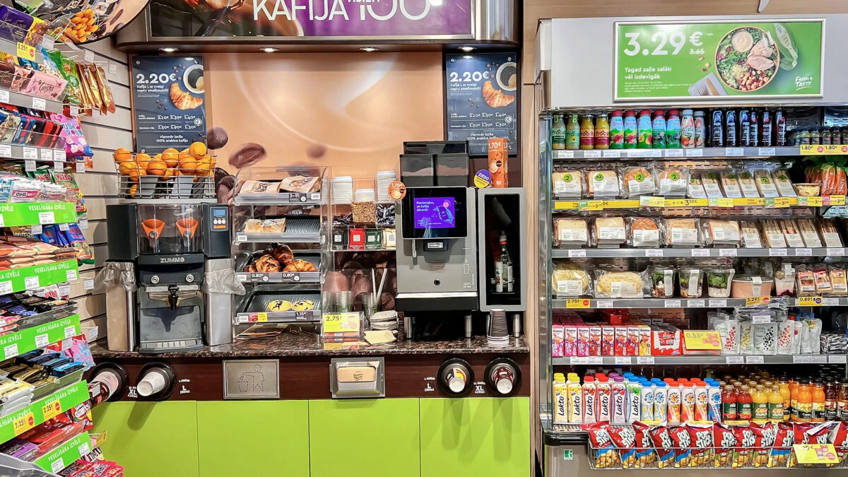 Automat cafea si snacks