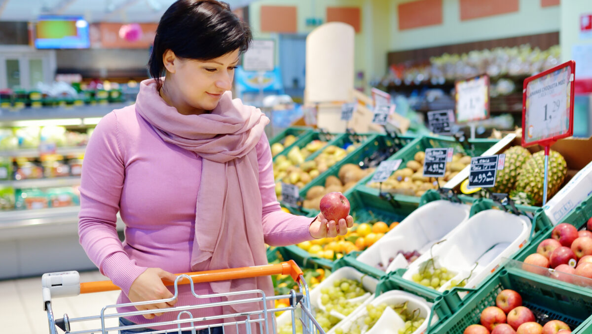 Se pune limită în magazine. Decizia luată de Guvernul României. Reguli noi la alimente