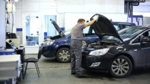 service auto masini mecanic