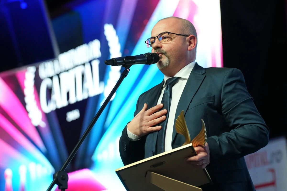 Gala Premiilor Capital 2024. Adrian Asoltanie, premiat pentru cel mai mare maraton de educație financiară