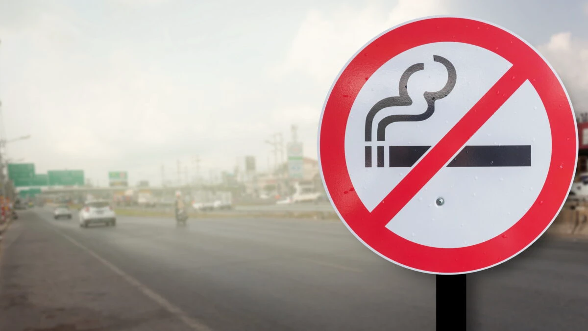 Fumatul în locuri publice este interzis! Intră în vigoare de astăzi, 1 ianuarie 2025. Unde se aplică