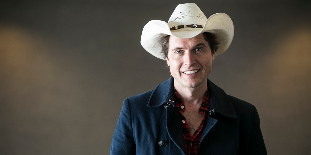 Kimbal Musk, cel mai mare critic, dar și cel mai important susținǎtor al fratelui său! Care este povestea omului din spatele miliardarului de la Tesla