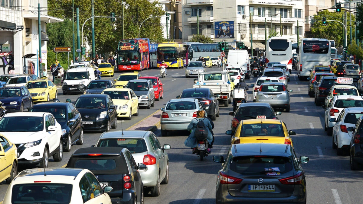 Decizie pentru șoferii cu mașini pe benzină și motorină. Se aplică marți, 7 ianuarie