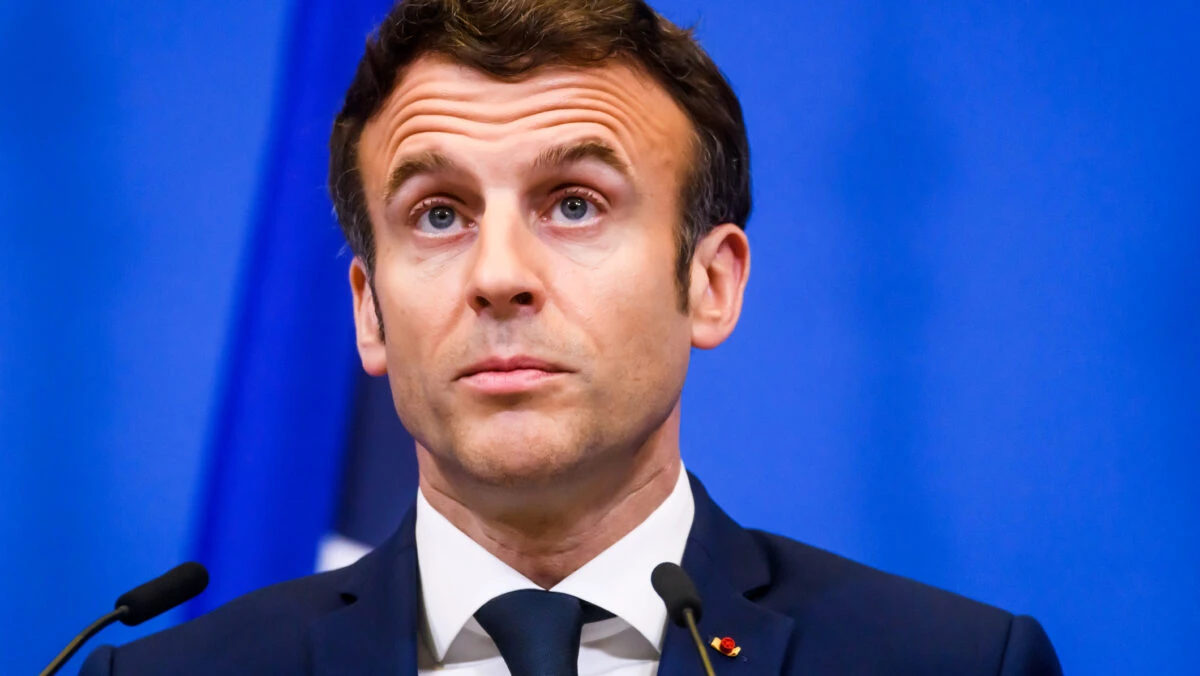 Macron apără România. Mesaj pentru JD Vance: Rusia ne poate manipula la scară foarte mare