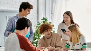 grup de adolescenți