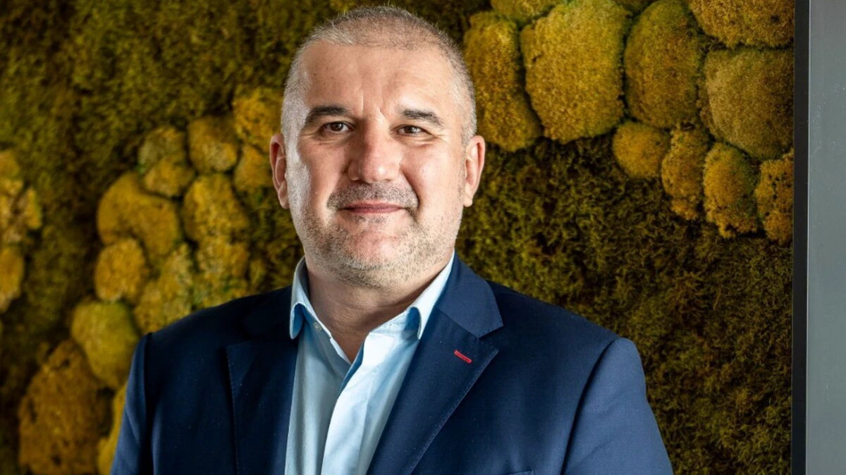 Opinie Mihai Stănescu, RoCoach: Criza politică paralizează economia: ce decizii iau investitorii și cum ne afectează pe toți?