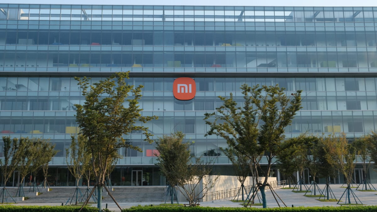 Xiaomi e pe val. Venituri în creștere cu 50% și planuri ambițioase pentru mașinile electrice