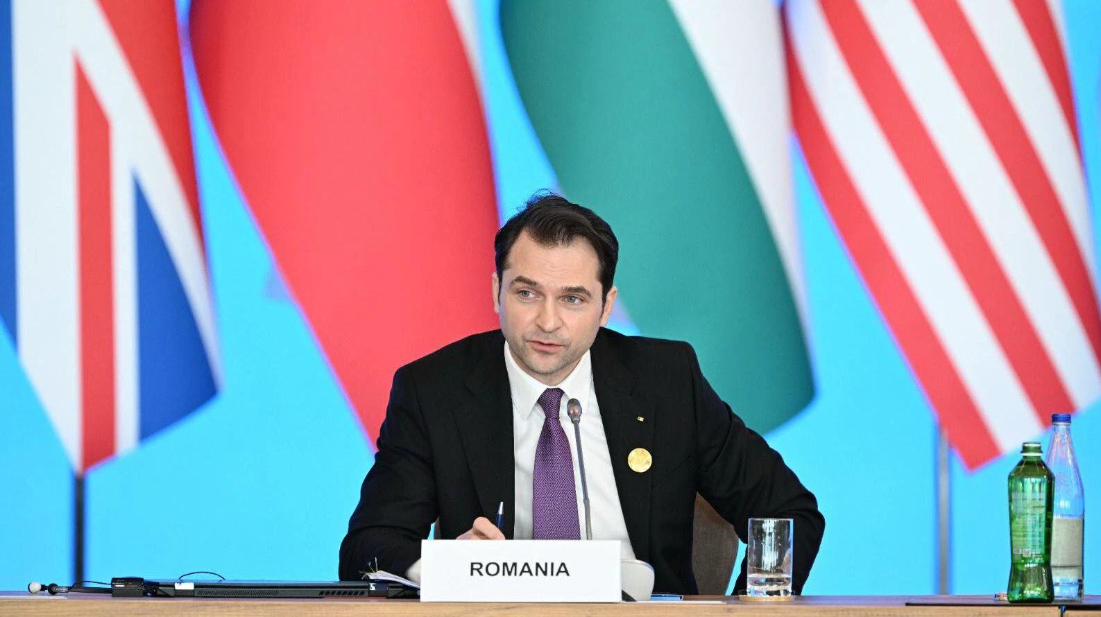 sebastian burduja