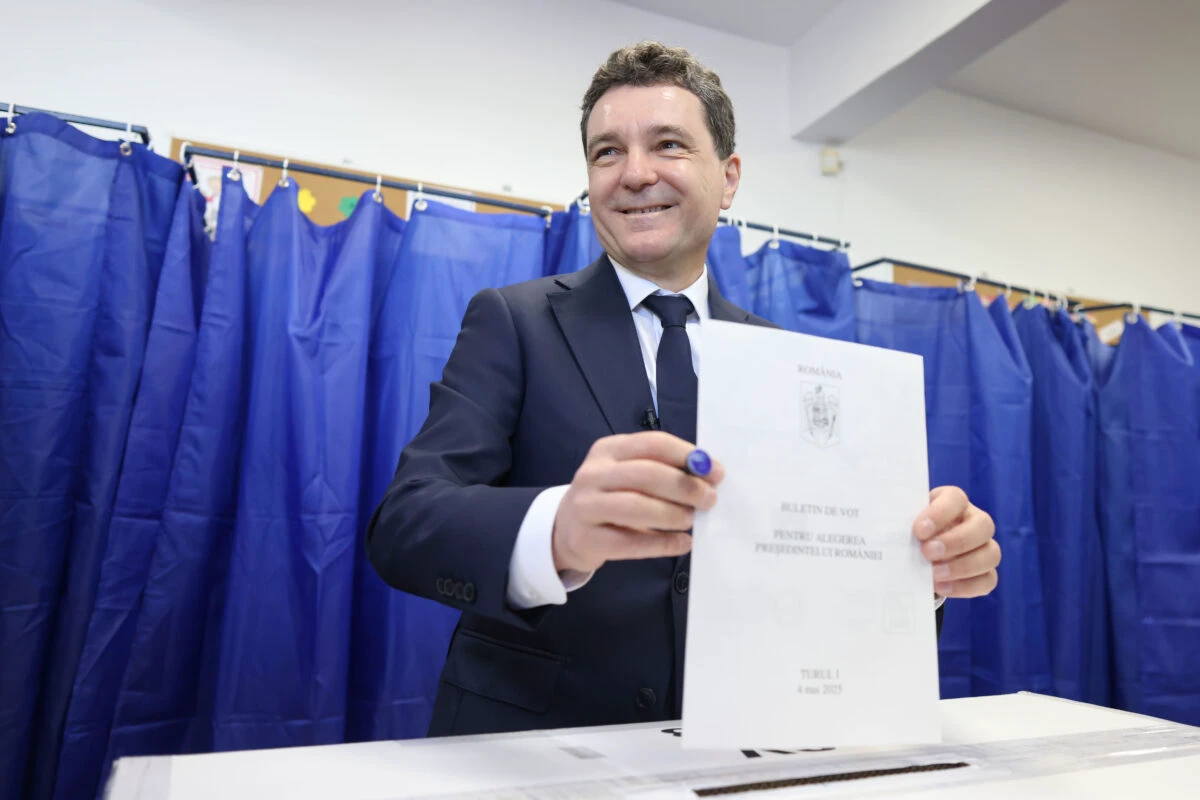 Nicușor Dan, după primele cifre exit-poll: A fost o onoare! Vreau să felicit comunitățile fiecărui candidat