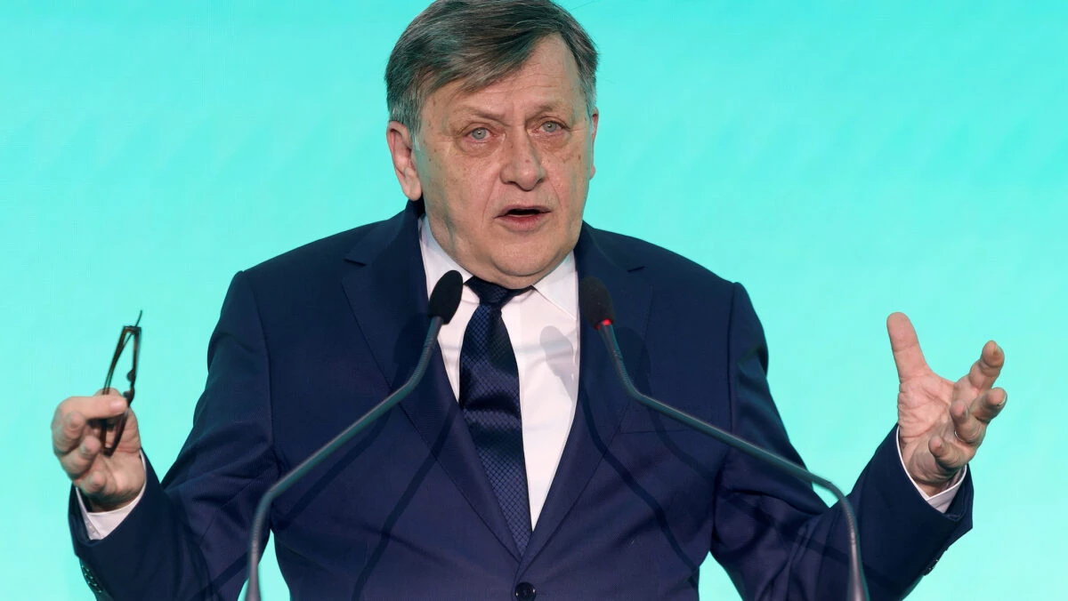 Crin Antonescu, adevărul fără perdea despre Ponta și Dan: Despre el nu se poate discuta decât în lipsă / Ar fi un președinte catastrofal