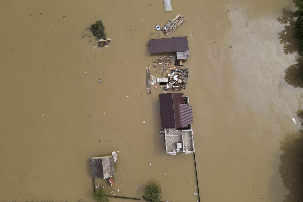 Inundații în toată țara: peste 200 de localități afectate și sute de persoane evacuate
