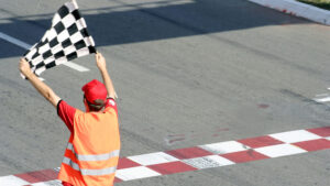 cursa auto, linia de finish