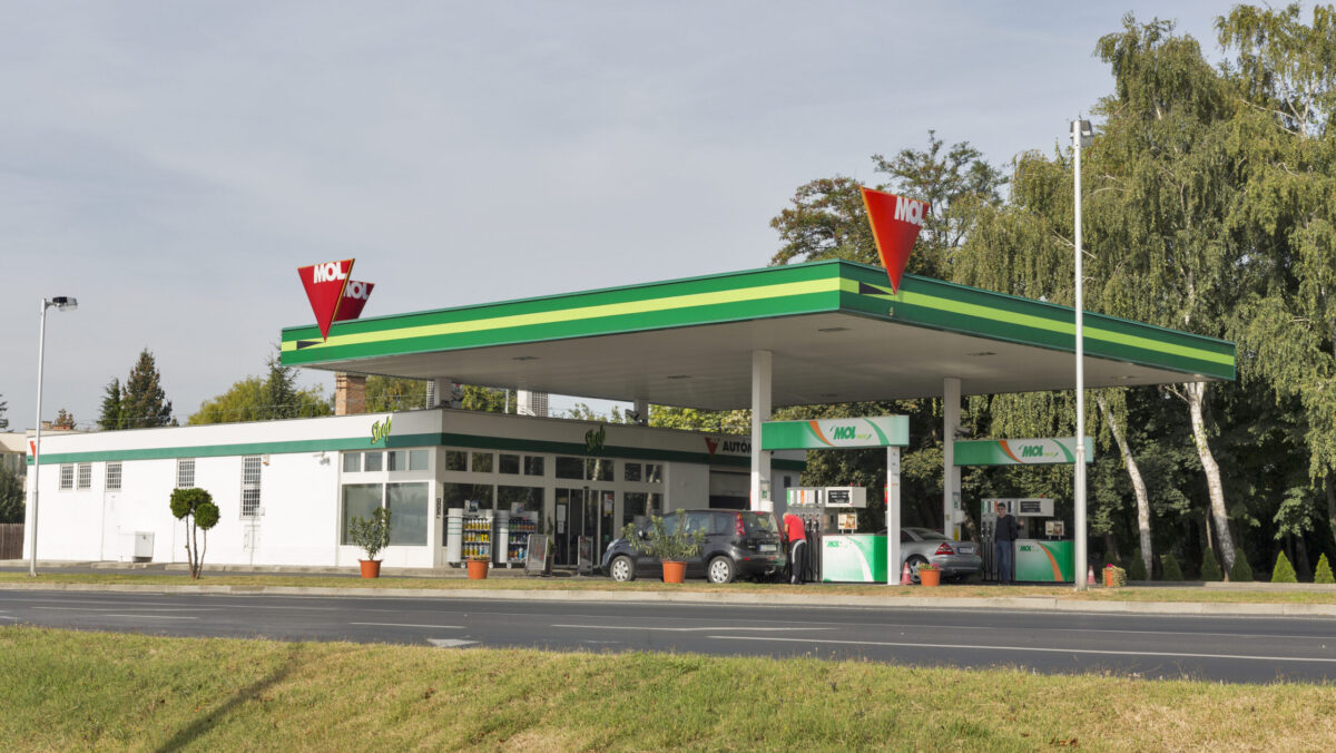 Surpriză pe piața carburanților. MOL anunță profit uriaș în T1 2025, în ciuda climatului economic