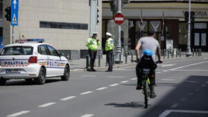 politie, politisti, pista de biciclete, Calea Victoriei